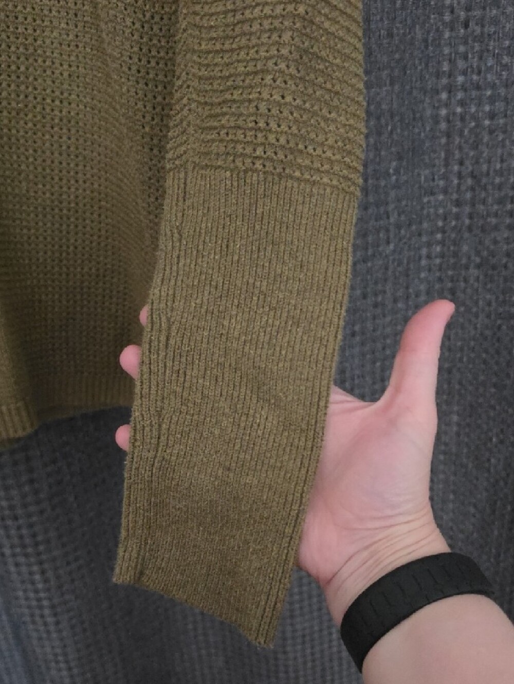 Akini Crewneck Sweater in Olive/Tan Knit - Picture 7 of 7